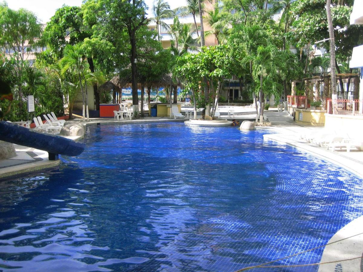 Hotel Club Del Sol Acapulco By Ng Hoteles エクステリア 写真