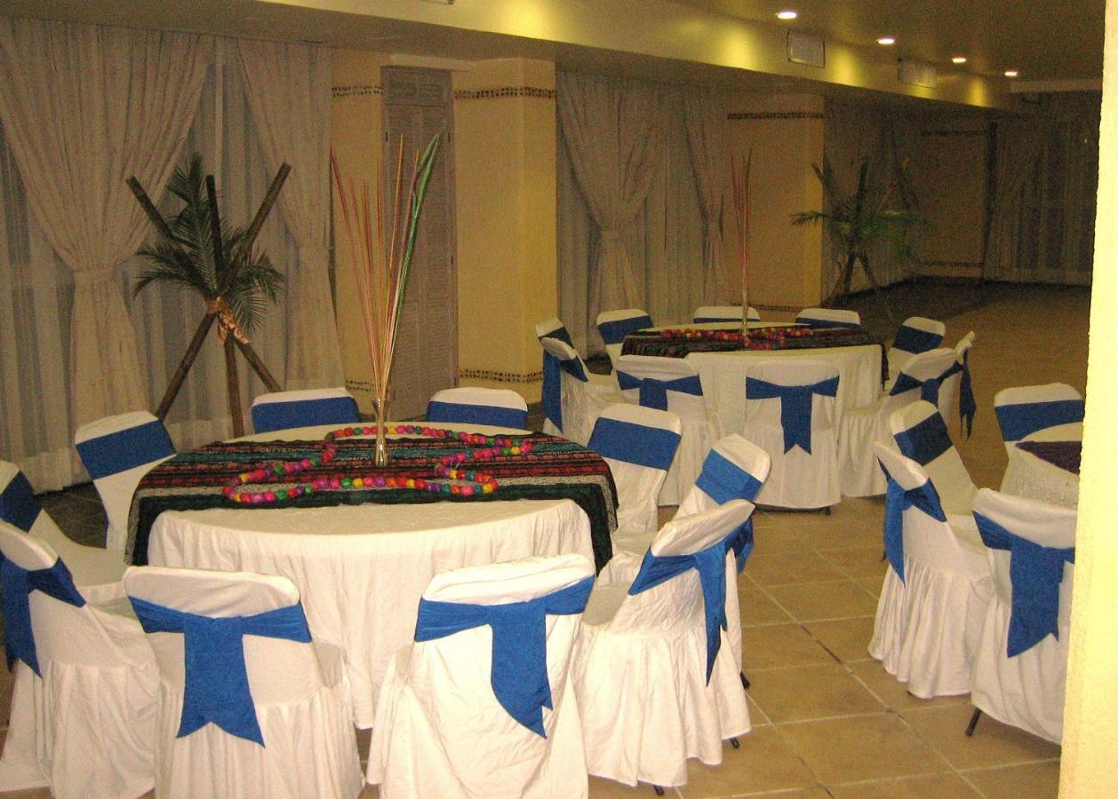 Hotel Club Del Sol Acapulco By Ng Hoteles エクステリア 写真